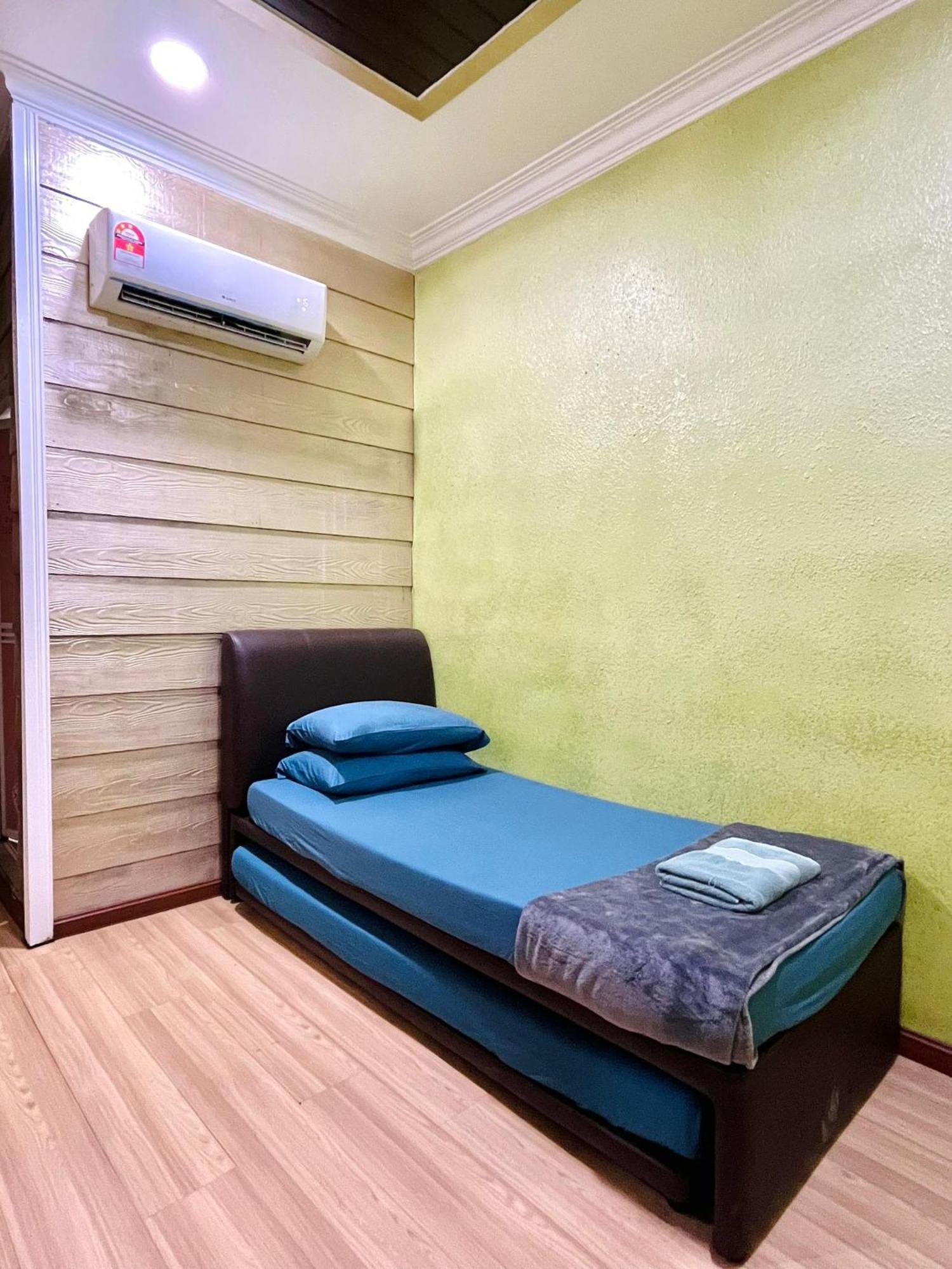 Suza Hostel Tumpat Ngoại thất bức ảnh