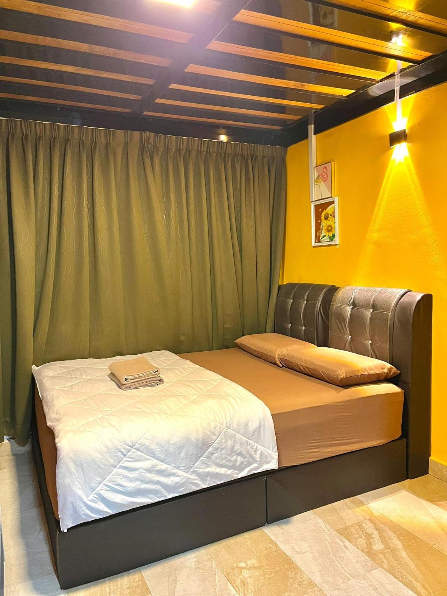 Suza Hostel Tumpat Ngoại thất bức ảnh